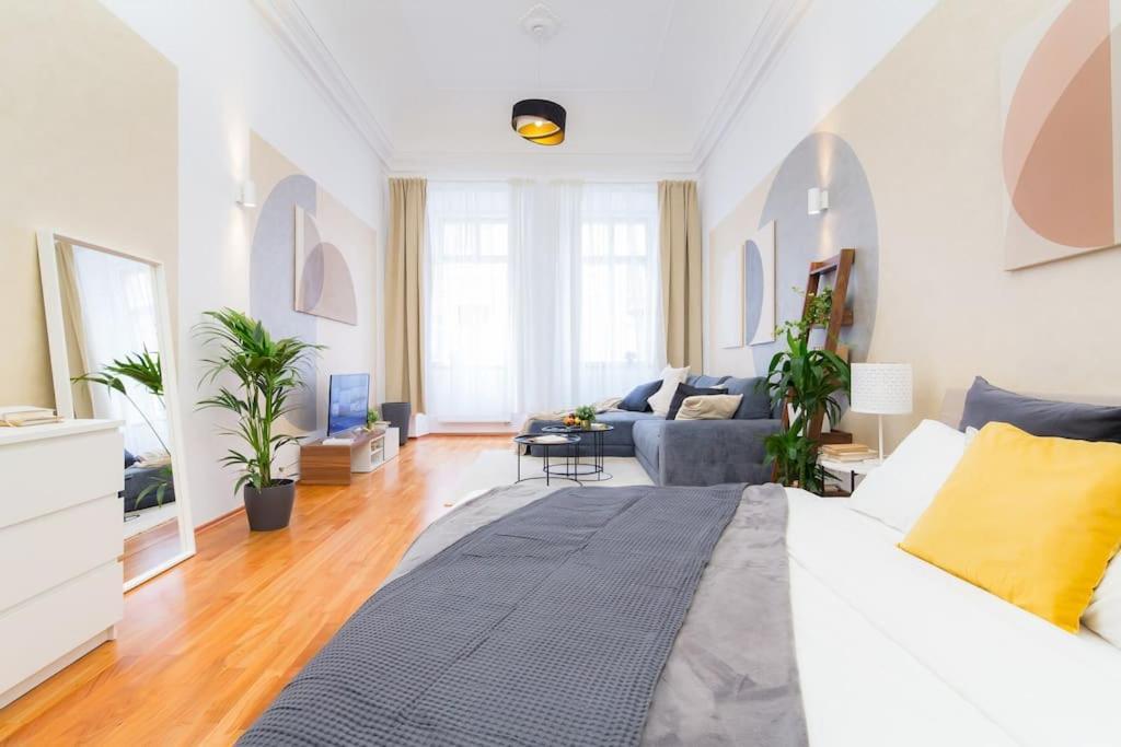 Apartment Lovely Historical In Mala Strana - N1st